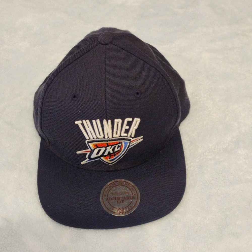 Thunder Mitchell and ness nostalgia hat cap NBA basketball adjustable fit
